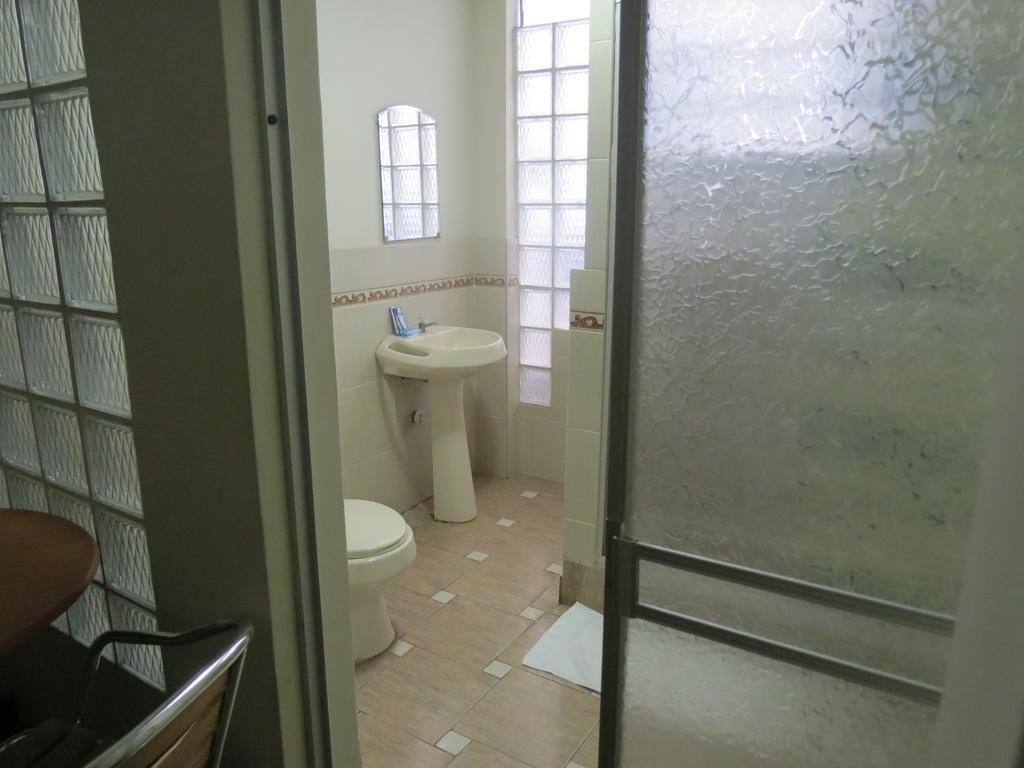 Residencial El Sol De Los Pinos Bed and Breakfast Trujillo Exterior foto