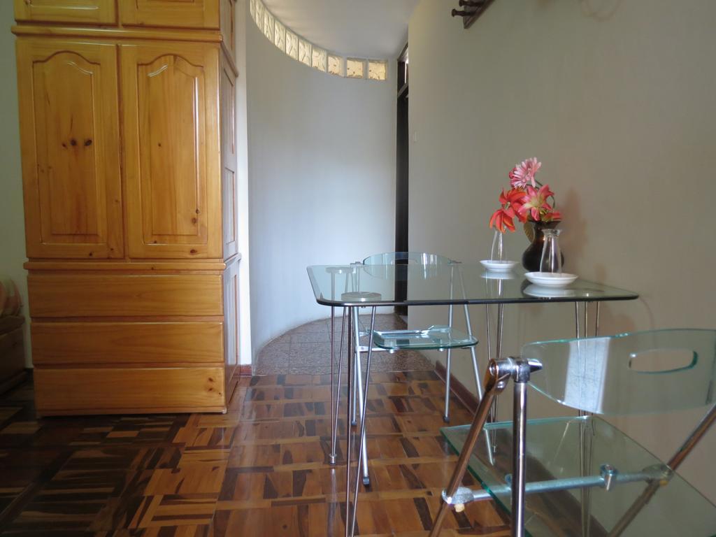 Residencial El Sol De Los Pinos Bed and Breakfast Trujillo Exterior foto
